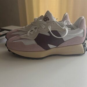 New Balance Women's Sneakers in Pink and Purple